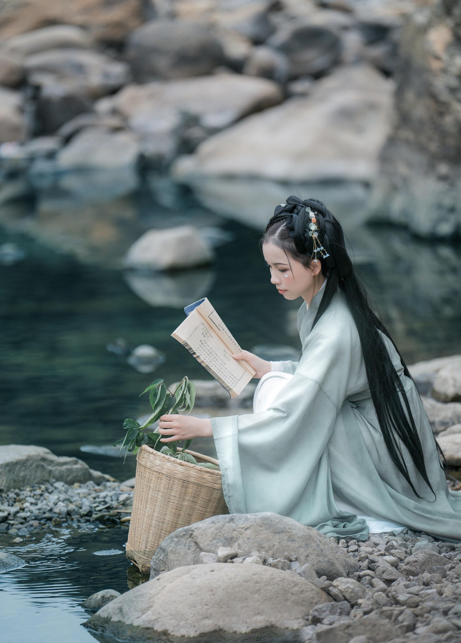 小潘 – 《古风人像拍摄-魏晋风-小潘》[25P]