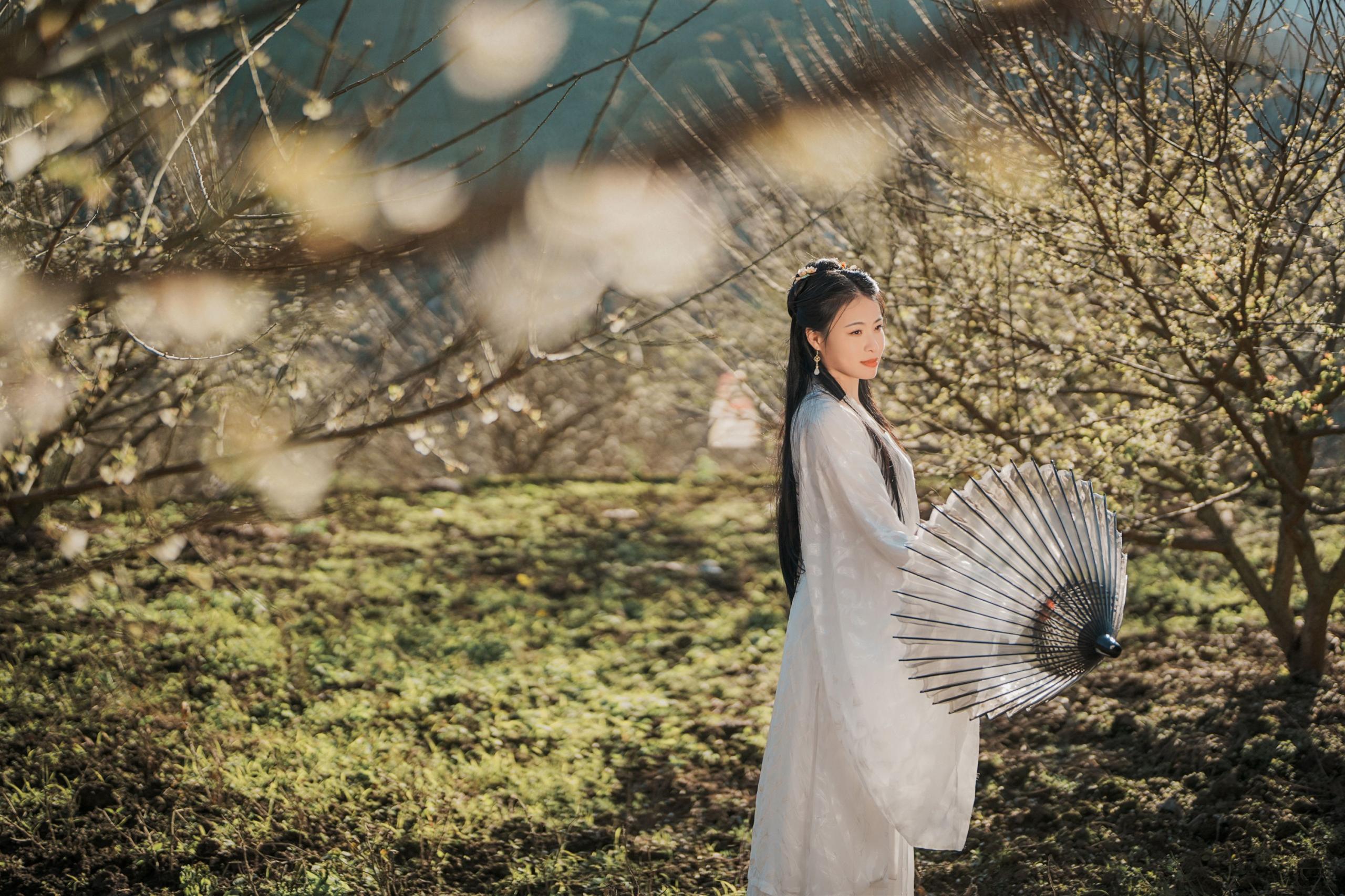 张秋华 – 《古风人像拍摄-梅花-张秋华》[16P]